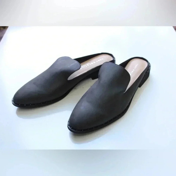 NWOT Very Volatile studded mulea - Picture 7 of 10